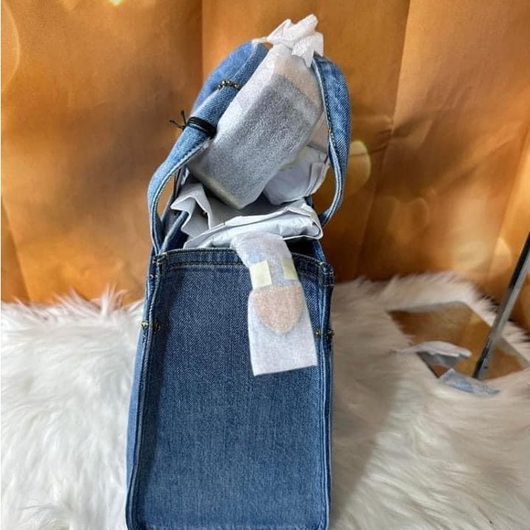 COACh Denim Cargo Tote Bag Color Indigo Denim - Picture 3 of 6